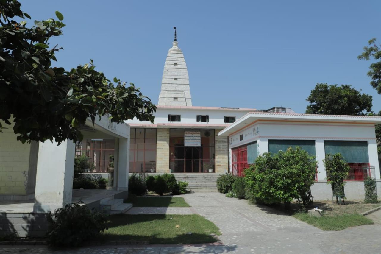 Radha Madhav Ashram Vrindāvan المظهر الخارجي الصورة