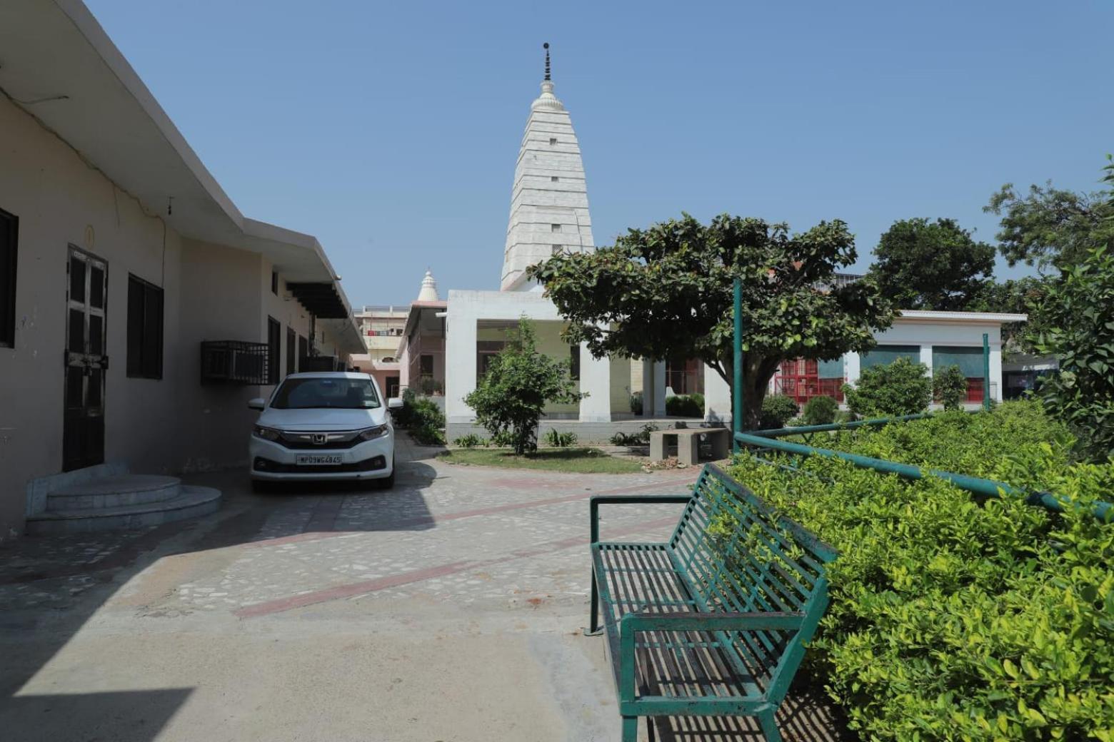 Radha Madhav Ashram Vrindāvan المظهر الخارجي الصورة